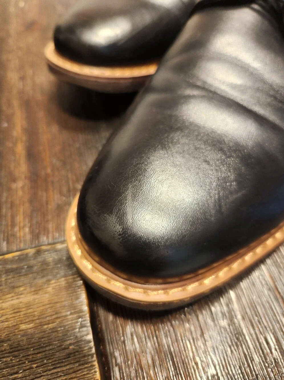 Nunn Bush Black Leather Derby Shoes with Tan Welt